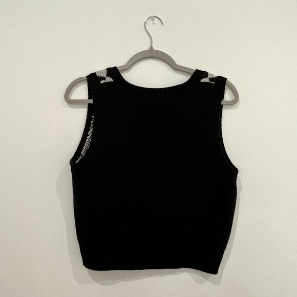 ARGYLE BLACK AND GRAY SWEATER VEST - Picture 2 of 2